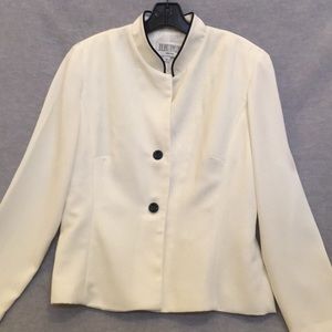 Julian Taylor Mandarin Collar Classy Comfortable Easy Wear Lightweight Jacket